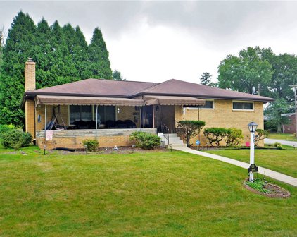 426 Colonial Drive, Monroeville