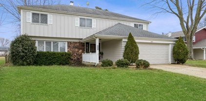 6367 Hampshire Court, Lisle