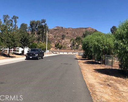 4477 Gilchrist, Riverside