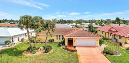 20 Brentwood Lane, Englewood