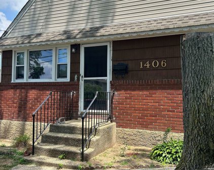 1406 M Street, Elmont