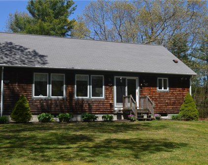 4537 Old Post  Road, Charlestown