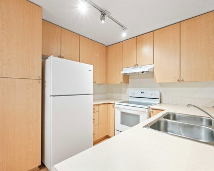 2151 151a Street Unit 101, Surrey