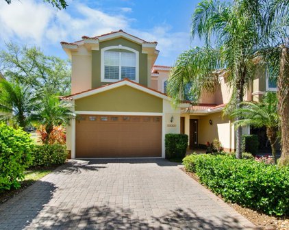 13960 Clubhouse Drive, Tampa