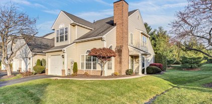 156 Hickory Ln, Reading
