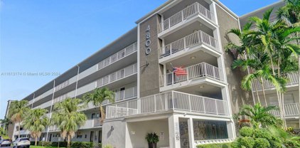 4800 Hillcrest Ln Unit #307, Hollywood