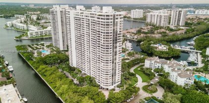 2000 Island Blvd Unit #908, Aventura