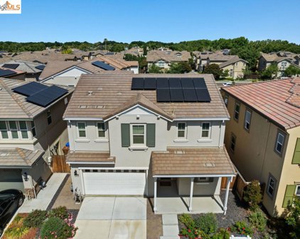 85 Kestral Way, Brentwood