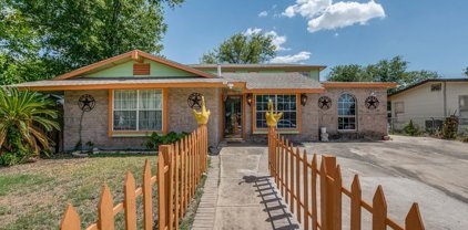 130 Westmont Dr, San Antonio