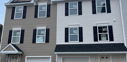 11 Hawley Ct Unit #45, Reading
