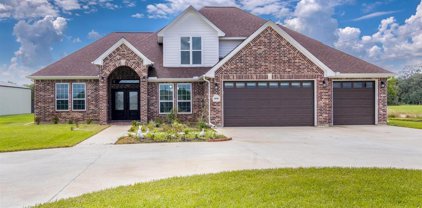 1019 Quarter Horse Trail, Angleton