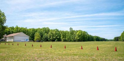 6836 W Weaver Road, Shelby Twp