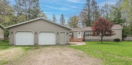 453 Harrison Avenue S, Amery