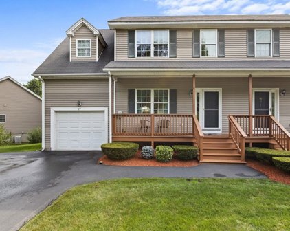 17 Oakes Circle Unit 17, Millbury