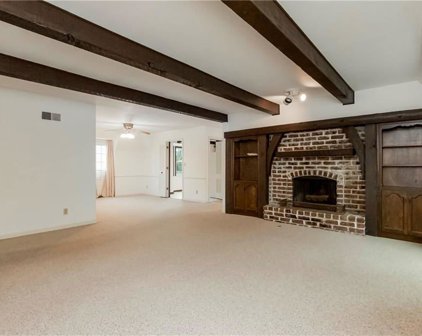 5736 Metcalf Court Court, Overland Park