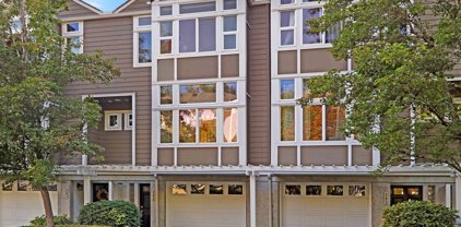 205 5th Place S, Kirkland