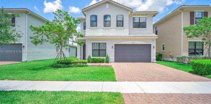 8775 Nw 37th Dr, Coral Springs