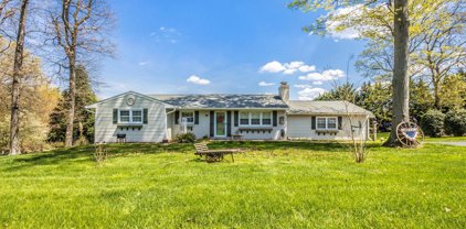 5527 Mineral Hill   Road, Sykesville