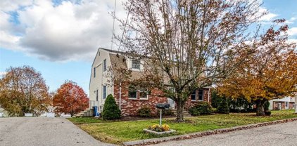 73 Vineyard Avenue, Cumberland