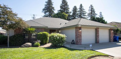 464 N Jennifer Way, Porterville