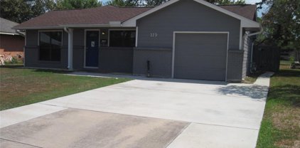 119 S Yaupon Street, Lake Jackson