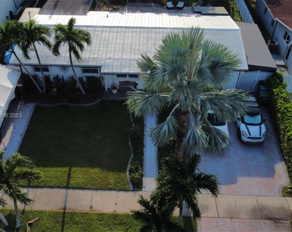 4240 Sw 98th Ct, Miami