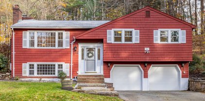 76 Providence Road, Westford