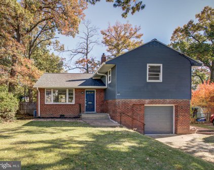 6115 85th Pl, New Carrollton