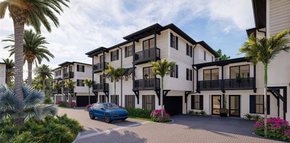 7520 Sw 100 Street Unit #9, Pinecrest