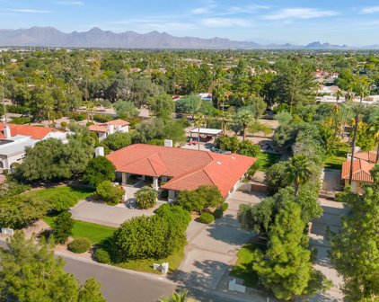 8815 N 63rd Place, Paradise Valley