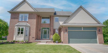 52449 KINGS POINTE, New Baltimore