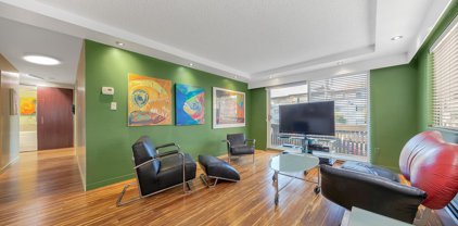 910 Fifth Avenue Unit 210, New Westminster