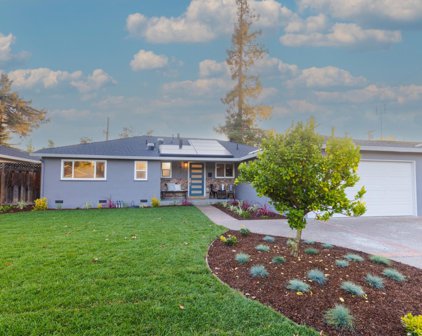 1817 Limetree LN, Mountain View