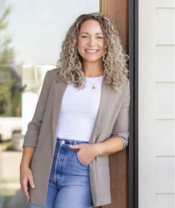 Jessica Huculak | Agent