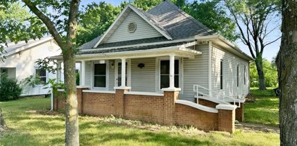 211 E Perry Street, Arma