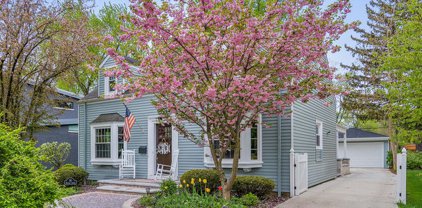 80 Bassford Avenue, La Grange