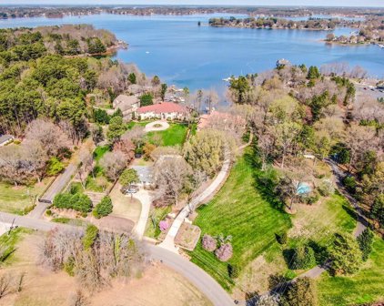 16112 Terry  Lane, Huntersville