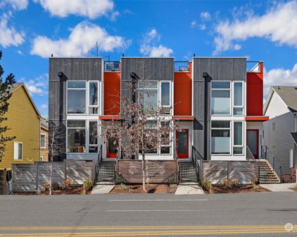 11217 Greenwood Avenue N Unit #A, Seattle
