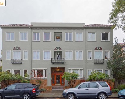 3110 College Avenue, Berkeley