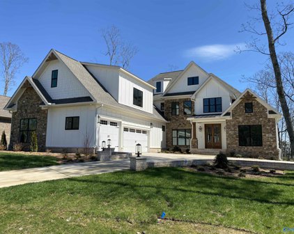 27 Ridge Bluff Circle, Huntsville
