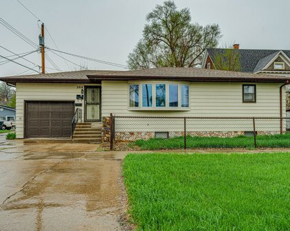204 3rd Street NW, Mandan