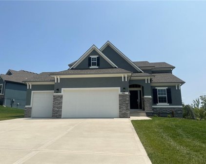 2210 SW Hook Farm Drive, Lee's Summit