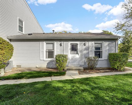 210 Winfield Court, Vernon Hills