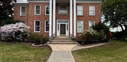 1215 E Market St, York