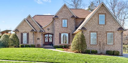 124 Copperstone Circle, Clarksville