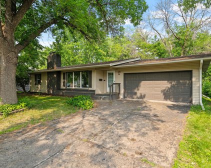 6333 Saint Johns Avenue, Edina