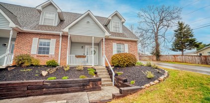 2125 Silverbrook Drive Unit 2D, Knoxville