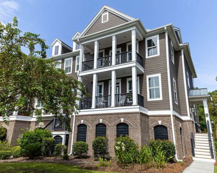 2422 Kendall Drive, Charleston