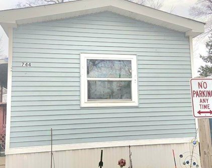 38455 N Sheridan Road Unit #744, Beach Park