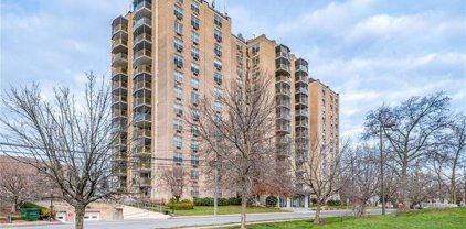 1 Strawberry Hill Court Unit 9A, Stamford